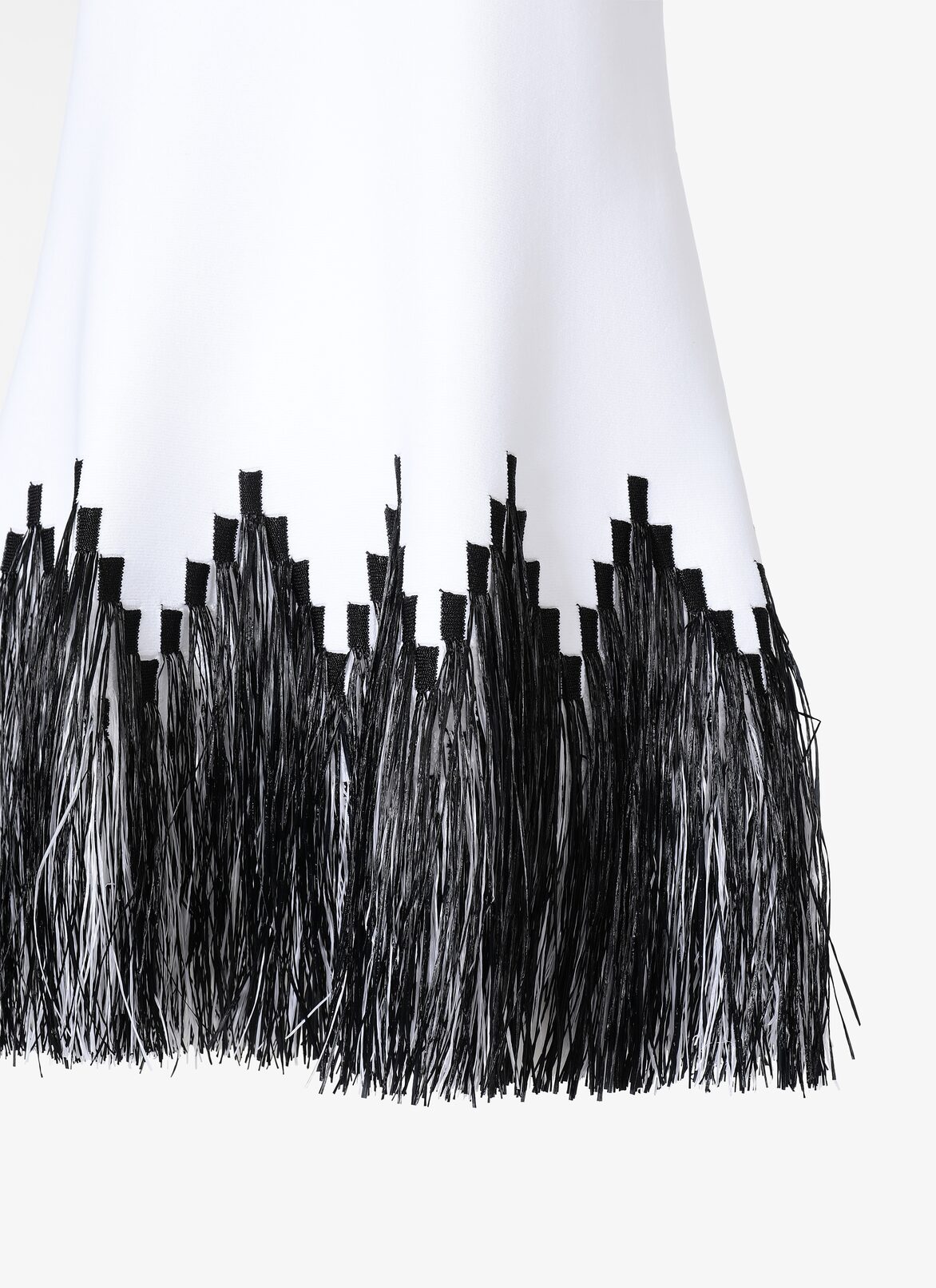 SLEEVELESS TUNIC RAPHIA FRANGE WHITE/BLACK ALAÏA WHITE/BLACK SLEEVELESS TUNIC RAPHIA FRANGE WHITE/BLACK
